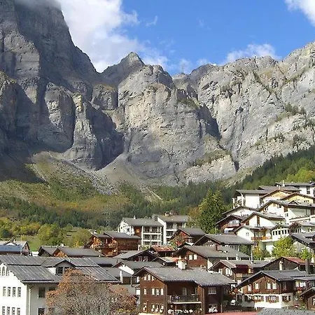 Residenz Ambassador 公寓 *